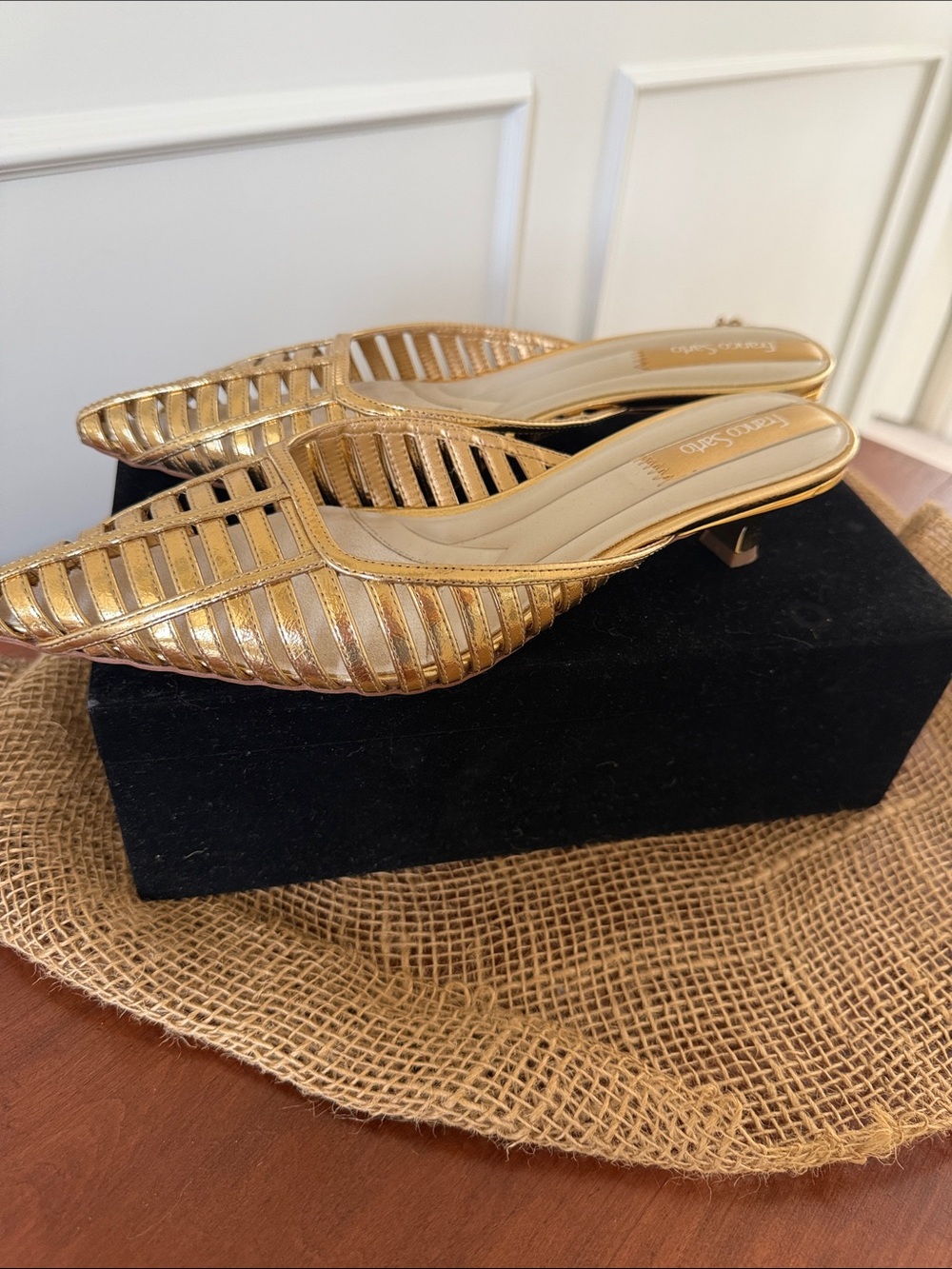 Franco Sarto Gold Metallic Strappy Low Heel Mules size 8.5